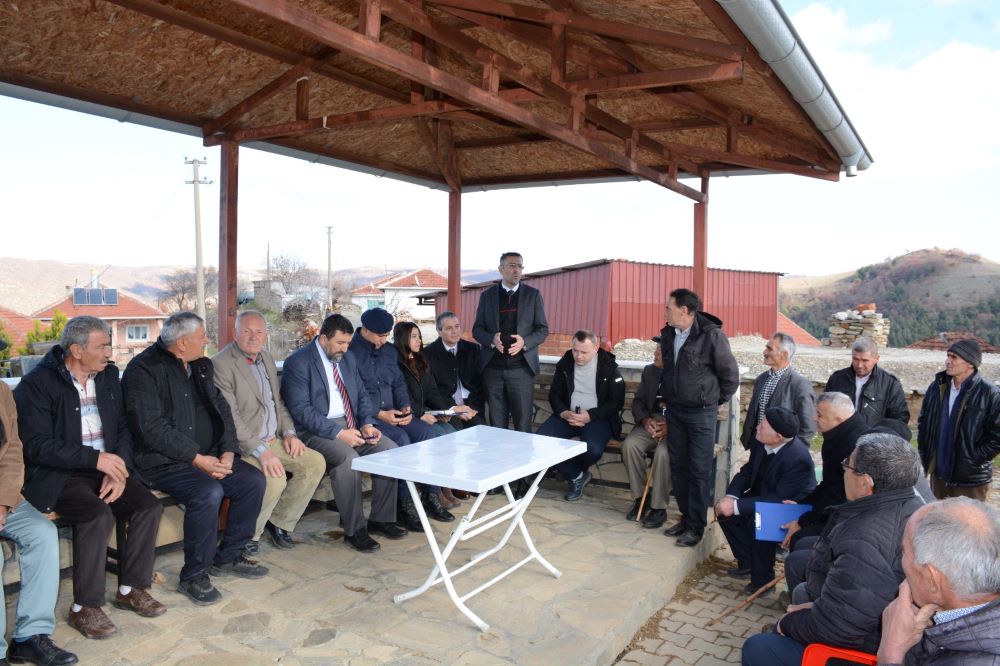 81 ilde eş zamanlı olarak başlatılan "Tarımsal Üretim Planlaması ve Yeni Destekleme Modeli" tanıtım toplantısı,Dereli köyünde gerçekleştirildi